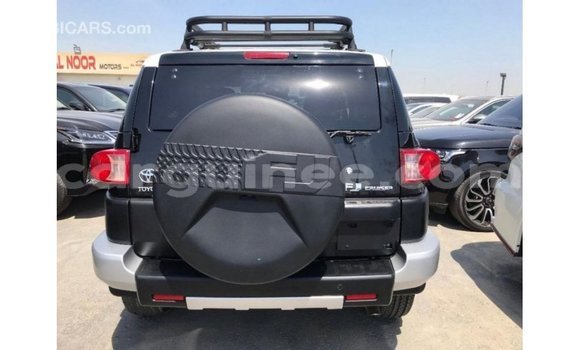 Acheter Import Voiture Toyota FJ Cruiser Noir à Import - Dubai, Conakry Acheter Import Voiture Toyota FJ Cruiser Noir à Import - Dubai, Conakry