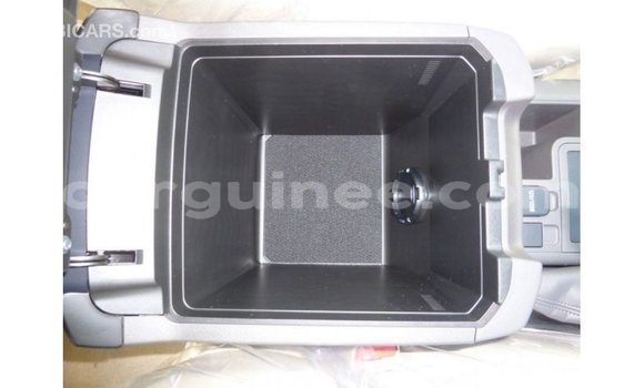Acheter Import Voiture Toyota Prado Autre à Import - Dubai, Conakry Acheter Import Voiture Toyota Prado Autre à Import - Dubai, Conakry