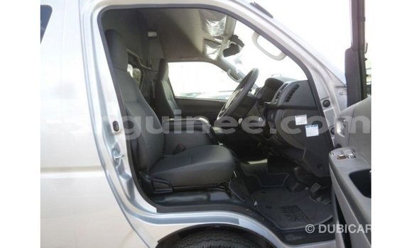 Buy Import Toyota Hiace Other Car in Import - Dubai in Conakry Buy Import Toyota Hiace Other Car in Import - Dubai in Conakry