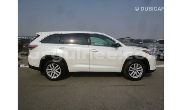 Buy Import Toyota Kluger White Car in Import - Dubai in Conakry Buy Import Toyota Kluger White Car in Import - Dubai in Conakry