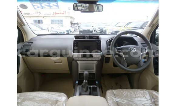 Acheter Import Voiture Toyota Prado Blanc à Import - Dubai, Conakry Acheter Import Voiture Toyota Prado Blanc à Import - Dubai, Conakry