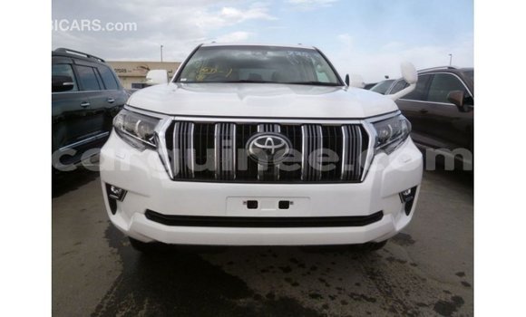 Acheter Import Voiture Toyota Prado Blanc à Import - Dubai, Conakry Acheter Import Voiture Toyota Prado Blanc à Import - Dubai, Conakry
