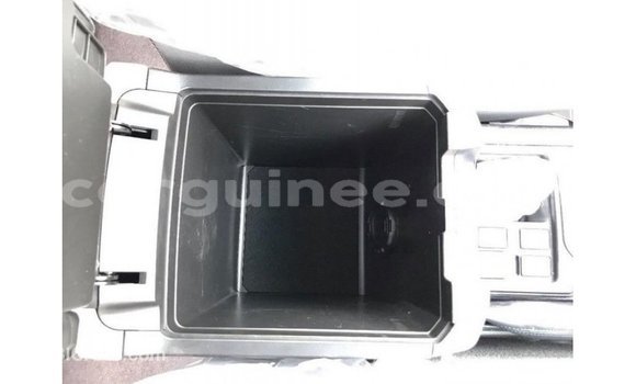 Acheter Import Voiture Toyota Prado Noir à Import - Dubai, Conakry Acheter Import Voiture Toyota Prado Noir à Import - Dubai, Conakry