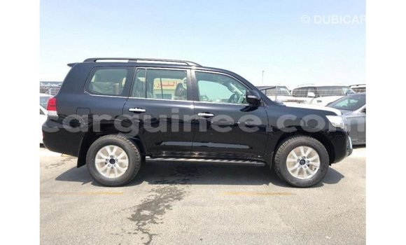 Buy Import Toyota Land Cruiser Black Car in Import - Dubai in Conakry Buy Import Toyota Land Cruiser Black Car in Import - Dubai in Conakry