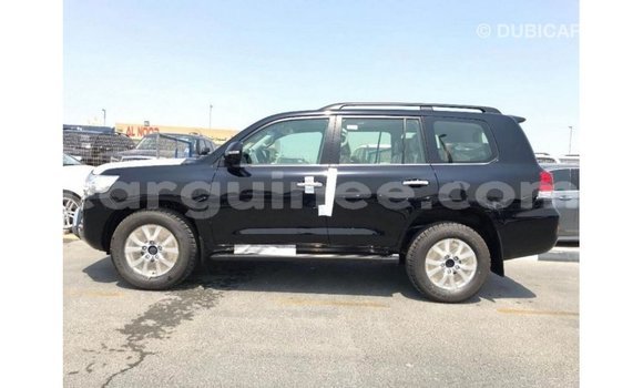 Buy Import Toyota Land Cruiser Black Car in Import - Dubai in Conakry Buy Import Toyota Land Cruiser Black Car in Import - Dubai in Conakry
