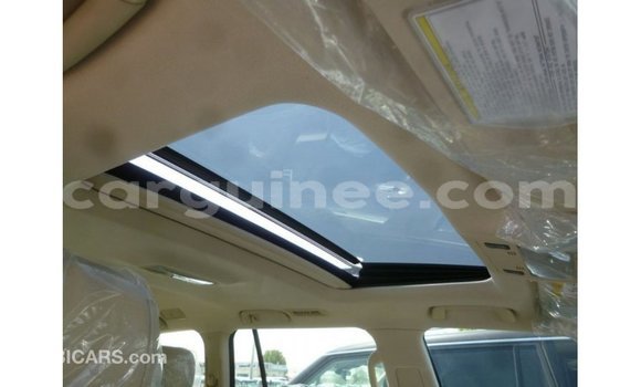 Acheter Import Voiture Toyota Land Cruiser Blanc à Import - Dubai, Conakry Acheter Import Voiture Toyota Land Cruiser Blanc à Import - Dubai, Conakry