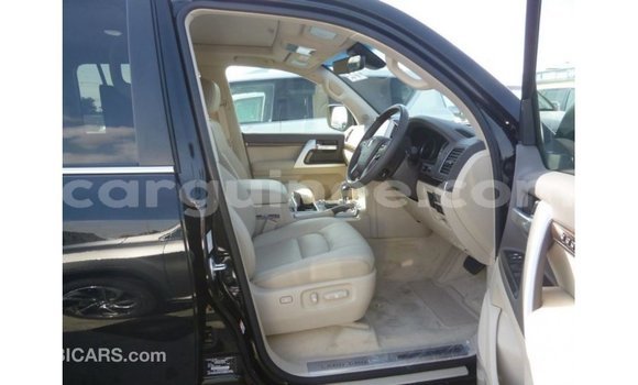 Buy Import Toyota Land Cruiser Black Car in Import - Dubai in Conakry Buy Import Toyota Land Cruiser Black Car in Import - Dubai in Conakry