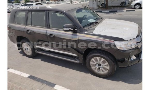Acheter Import Voiture Toyota Land Cruiser Noir à Import - Dubai, Conakry Acheter Import Voiture Toyota Land Cruiser Noir à Import - Dubai, Conakry