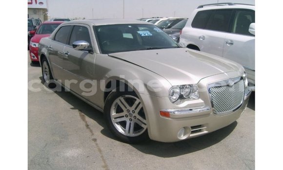 Acheter Import Voiture Chrysler 300 Beige à Import - Dubai, Conakry