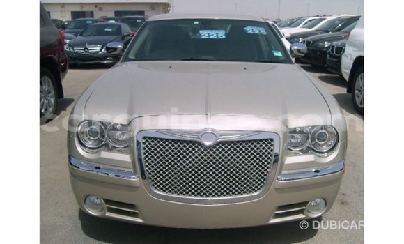 Buy Import Chrysler 300 Beige Car in Import - Dubai in Conakry Buy Import Chrysler 300 Beige Car in Import - Dubai in Conakry