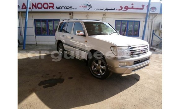 Acheter Import Voiture Toyota Land Cruiser Blanc à Import - Dubai, Conakry Acheter Import Voiture Toyota Land Cruiser Blanc à Import - Dubai, Conakry