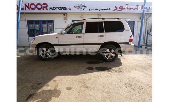 Acheter Import Voiture Toyota Land Cruiser Blanc à Import - Dubai, Conakry Acheter Import Voiture Toyota Land Cruiser Blanc à Import - Dubai, Conakry