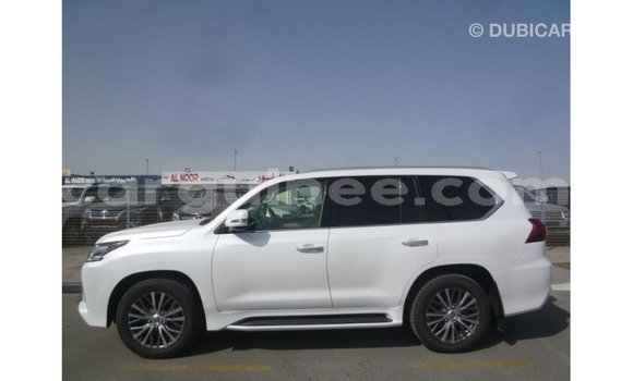 Buy Import Lexus LX White Car in Import - Dubai in Conakry Buy Import Lexus LX White Car in Import - Dubai in Conakry