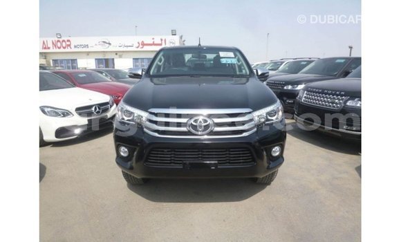 Acheter Import Voiture Toyota Hilux Noir à Import - Dubai, Conakry Acheter Import Voiture Toyota Hilux Noir à Import - Dubai, Conakry