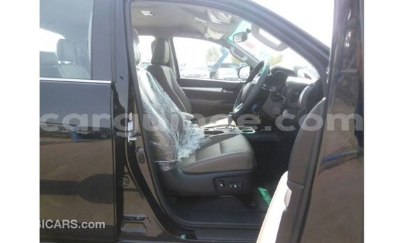 Buy Import Toyota Hilux Black Car in Import - Dubai in Conakry Buy Import Toyota Hilux Black Car in Import - Dubai in Conakry
