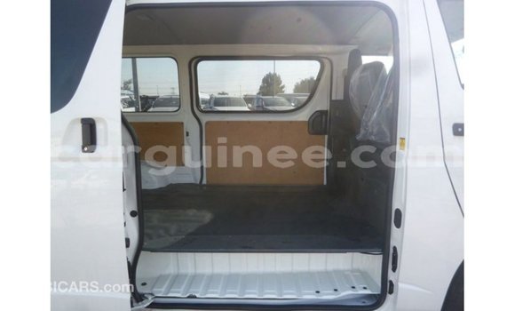 Buy Import Toyota Hiace White Car in Import - Dubai in Conakry Buy Import Toyota Hiace White Car in Import - Dubai in Conakry
