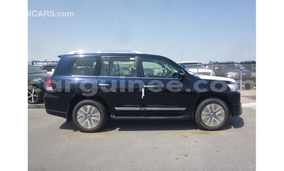 Buy Import Toyota Land Cruiser Blue Car in Import - Dubai in Conakry Buy Import Toyota Land Cruiser Blue Car in Import - Dubai in Conakry