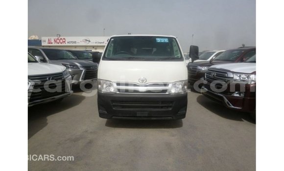 Buy Import Toyota Hiace White Car in Import - Dubai in Conakry Buy Import Toyota Hiace White Car in Import - Dubai in Conakry