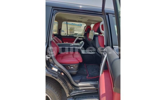 Buy Import Toyota Land Cruiser Black Car in Import - Dubai in Conakry Buy Import Toyota Land Cruiser Black Car in Import - Dubai in Conakry