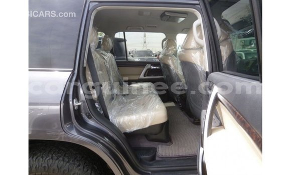 Acheter Import Voiture Toyota Land Cruiser Autre à Import - Dubai, Conakry Acheter Import Voiture Toyota Land Cruiser Autre à Import - Dubai, Conakry