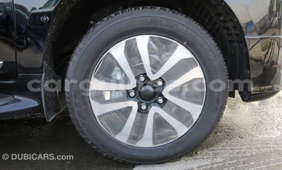 Acheter Import Voiture Toyota Land Cruiser Noir à Import - Dubai, Conakry Acheter Import Voiture Toyota Land Cruiser Noir à Import - Dubai, Conakry