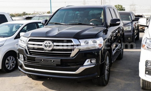 Buy Import Toyota Land Cruiser Black Car in Import - Dubai in Conakry Buy Import Toyota Land Cruiser Black Car in Import - Dubai in Conakry