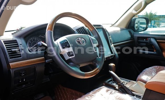 Buy Import Toyota Land Cruiser Black Car in Import - Dubai in Conakry Buy Import Toyota Land Cruiser Black Car in Import - Dubai in Conakry