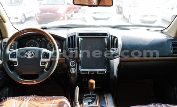 Buy Import Toyota Land Cruiser Black Car in Import - Dubai in Conakry Buy Import Toyota Land Cruiser Black Car in Import - Dubai in Conakry
