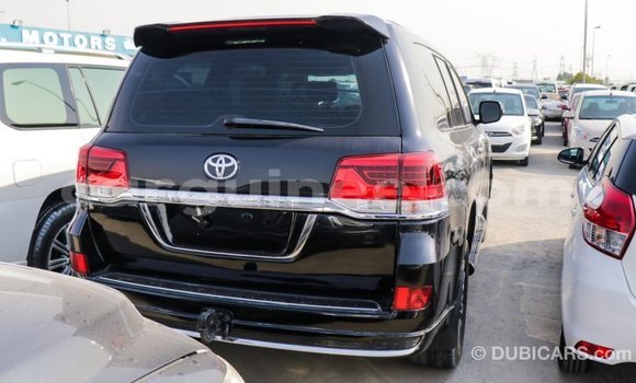 Buy Import Toyota Land Cruiser Black Car in Import - Dubai in Conakry Buy Import Toyota Land Cruiser Black Car in Import - Dubai in Conakry