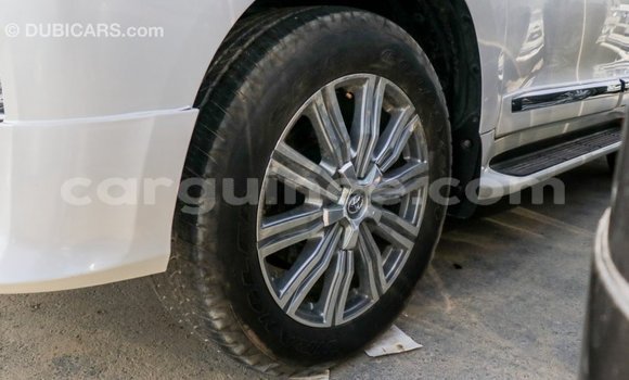 Buy Import Toyota Land Cruiser White Car in Import - Dubai in Conakry Buy Import Toyota Land Cruiser White Car in Import - Dubai in Conakry