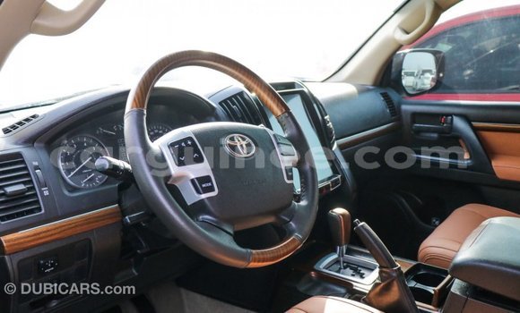 Buy Import Toyota Land Cruiser White Car in Import - Dubai in Conakry Buy Import Toyota Land Cruiser White Car in Import - Dubai in Conakry