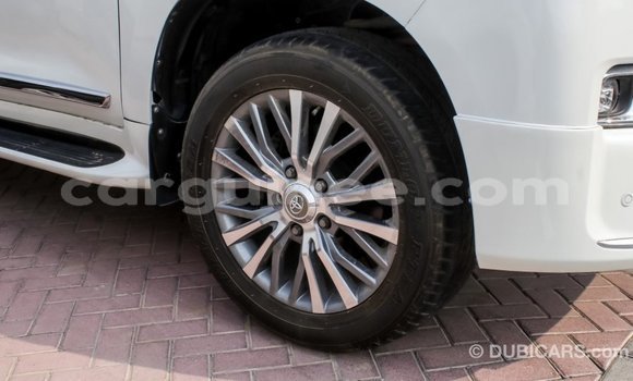 Buy Import Toyota Land Cruiser White Car in Import - Dubai in Conakry Buy Import Toyota Land Cruiser White Car in Import - Dubai in Conakry