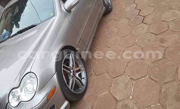Acheter Occasion Voiture Mercedes-Benz C–Class Gris à Conakry, Conakry Acheter Occasion Voiture Mercedes-Benz C–Class Gris à Conakry, Conakry