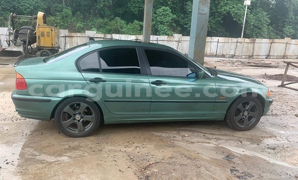Acheter Occasion Voiture BMW 3–Series Vert à Conakry, Conakry Acheter Occasion Voiture BMW 3–Series Vert à Conakry, Conakry
