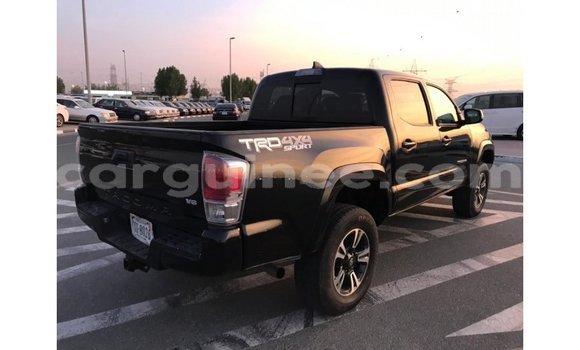 Acheter Import Voiture Toyota Tacoma Noir à Import - Dubai, Conakry Acheter Import Voiture Toyota Tacoma Noir à Import - Dubai, Conakry