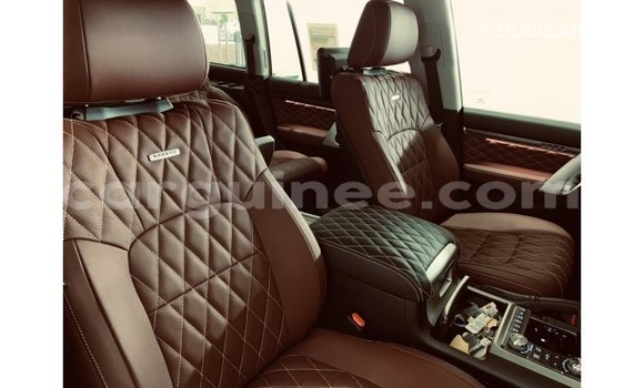 Buy Import Toyota Land Cruiser Black Car in Import - Dubai in Conakry Buy Import Toyota Land Cruiser Black Car in Import - Dubai in Conakry