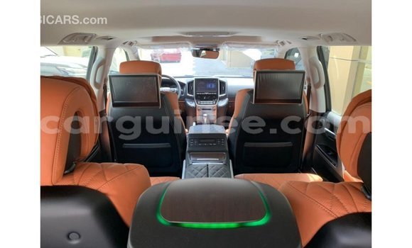 Buy Import Toyota Land Cruiser Black Car in Import - Dubai in Conakry Buy Import Toyota Land Cruiser Black Car in Import - Dubai in Conakry