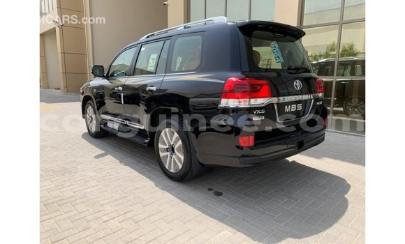 Buy Import Toyota Land Cruiser Black Car in Import - Dubai in Conakry Buy Import Toyota Land Cruiser Black Car in Import - Dubai in Conakry