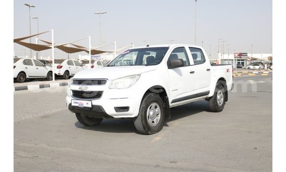 Acheter Import Voiture Chevrolet Colorado Blanc à Import - Dubai, Conakry