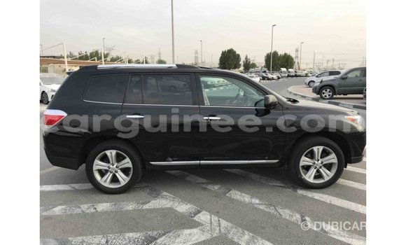 Acheter Import Voiture Toyota Highlander Noir à Import - Dubai, Conakry Acheter Import Voiture Toyota Highlander Noir à Import - Dubai, Conakry