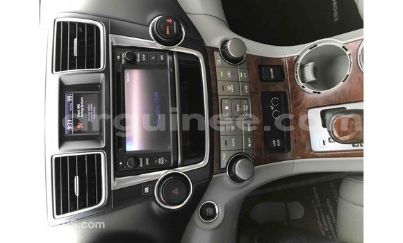 Acheter Import Voiture Toyota Highlander Autre à Import - Dubai, Conakry Acheter Import Voiture Toyota Highlander Autre à Import - Dubai, Conakry