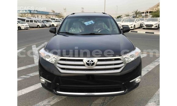 Acheter Import Voiture Toyota Highlander Noir à Import - Dubai, Conakry Acheter Import Voiture Toyota Highlander Noir à Import - Dubai, Conakry