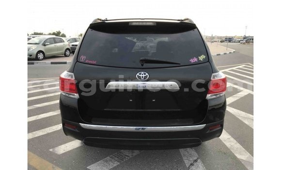 Acheter Import Voiture Toyota Highlander Noir à Import - Dubai, Conakry Acheter Import Voiture Toyota Highlander Noir à Import - Dubai, Conakry