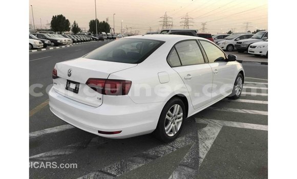 Acheter Import Voiture Volkswagen Jetta Blanc à Import - Dubai, Conakry Acheter Import Voiture Volkswagen Jetta Blanc à Import - Dubai, Conakry