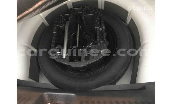 Acheter Import Voiture Volkswagen Jetta Blanc à Import - Dubai, Conakry Acheter Import Voiture Volkswagen Jetta Blanc à Import - Dubai, Conakry