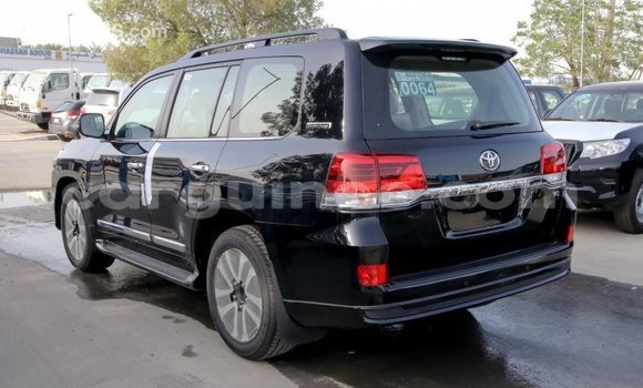 Buy Import Toyota Land Cruiser Black Car in Import - Dubai in Conakry Buy Import Toyota Land Cruiser Black Car in Import - Dubai in Conakry