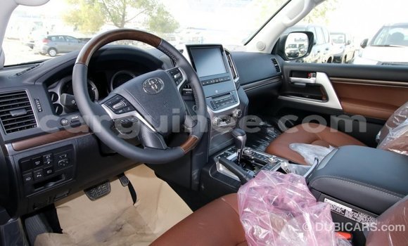 Buy Import Toyota Land Cruiser Black Car in Import - Dubai in Conakry Buy Import Toyota Land Cruiser Black Car in Import - Dubai in Conakry
