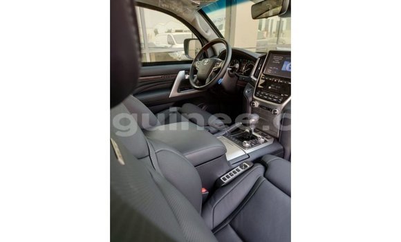 Buy Import Toyota Land Cruiser Black Car in Import - Dubai in Conakry Buy Import Toyota Land Cruiser Black Car in Import - Dubai in Conakry