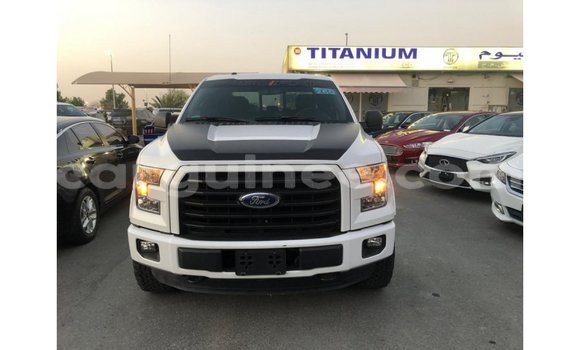 Buy Import Ford V8 White Car in Import - Dubai in Conakry Buy Import Ford V8 White Car in Import - Dubai in Conakry