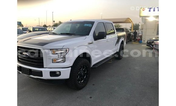 Buy Import Ford V8 White Car in Import - Dubai in Conakry Buy Import Ford V8 White Car in Import - Dubai in Conakry
